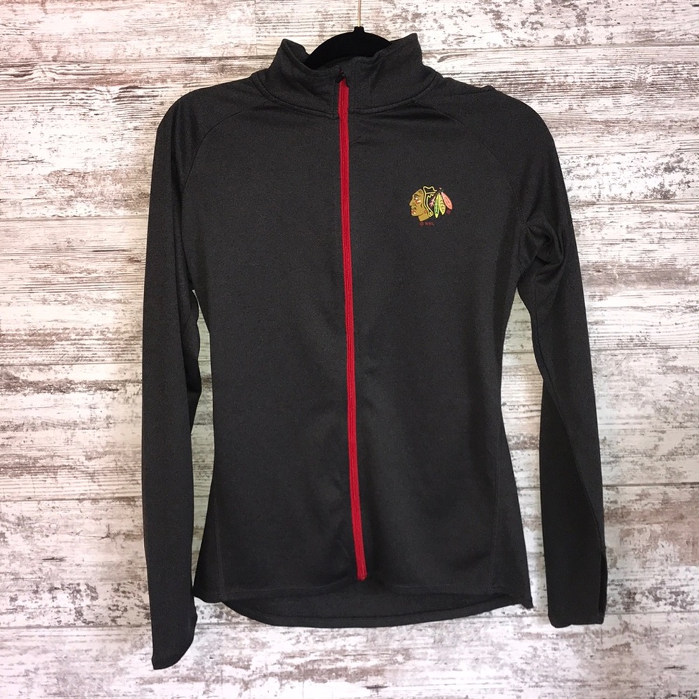 Chicago Blackhawks zip down